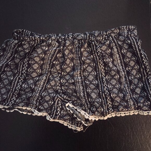 Pink Republic size medium shorts - Picture 2 of 4